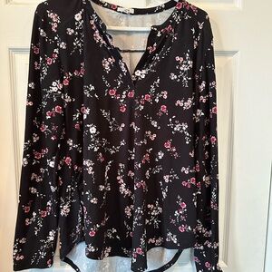Ardene Black and Pink Graphic Blouse Long Sleeve
